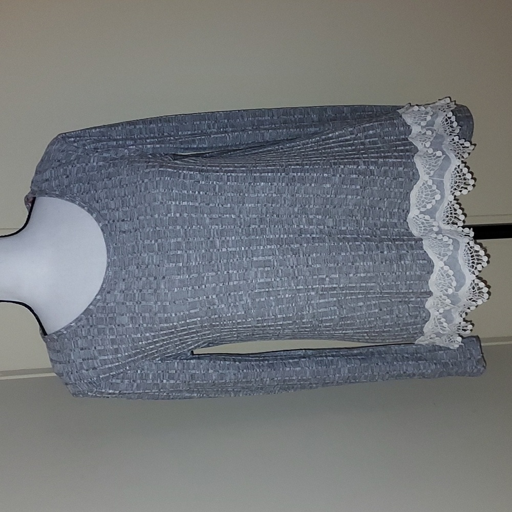 Jolt Gray and White Knit Top